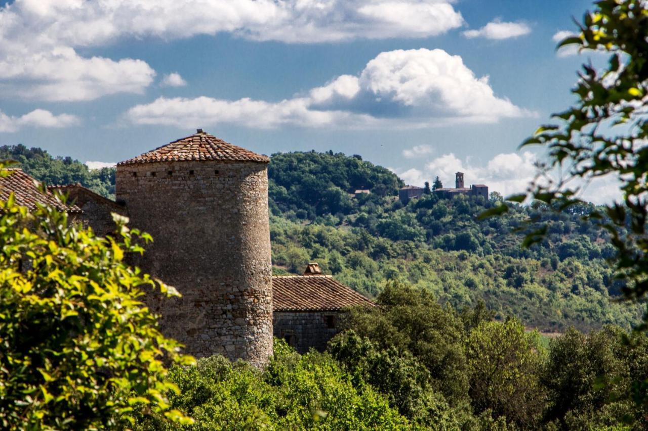 Castello Valenzino Aparthotel Pierantonio Bagian luar foto